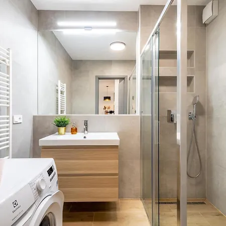 Apartment Luxury Centre-vusch 2 Parking Included *