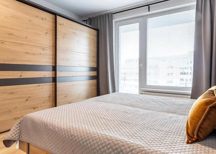 Luxury Centre-vusch 2 Parking Included *